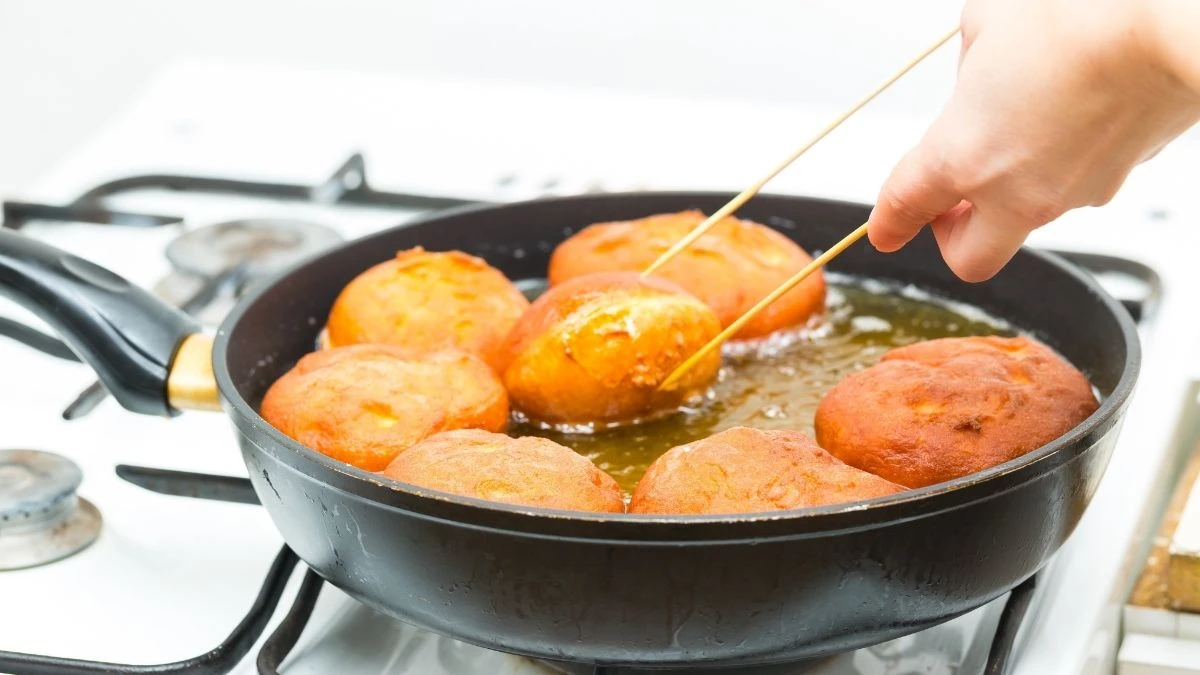 Na jakim oleju smazyć pączki?