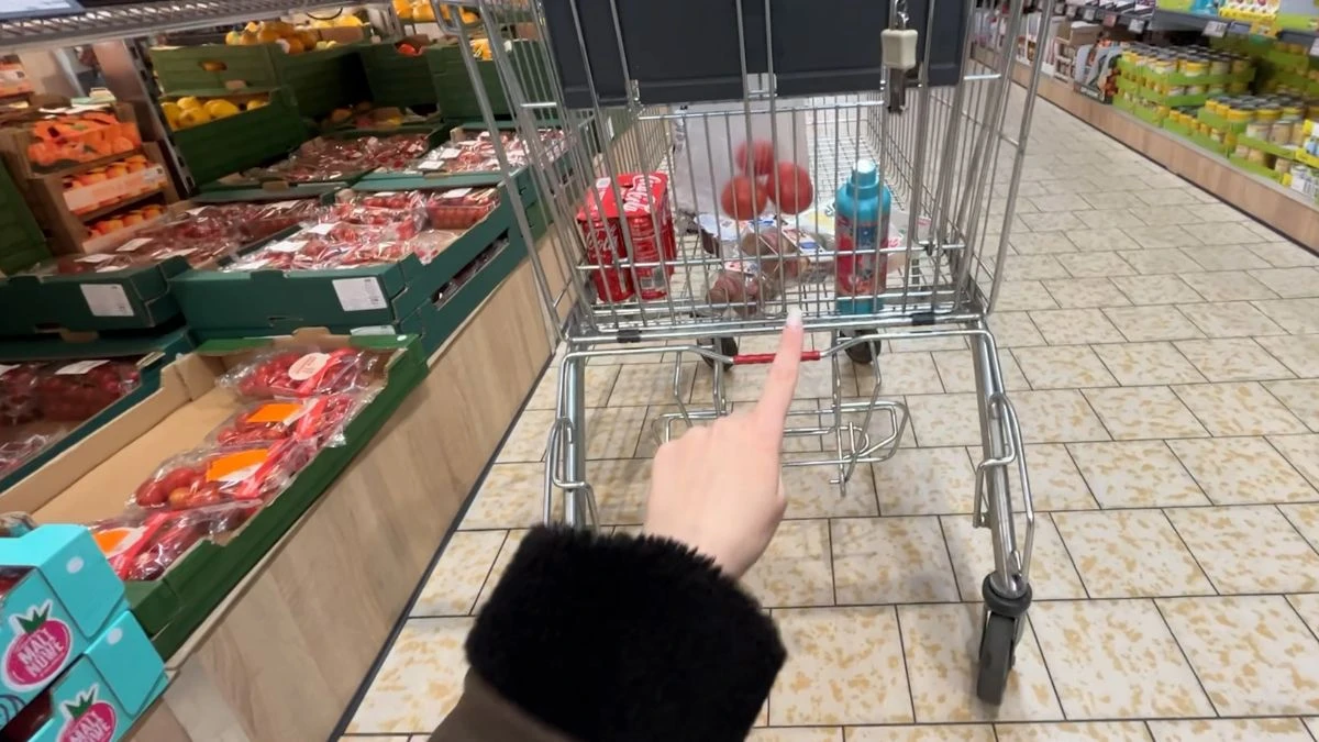 jak sklepy sprawiaja ze kupujemy wiecej