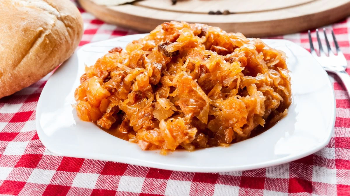 Dlaczego bigos ma gorzkawy smak?