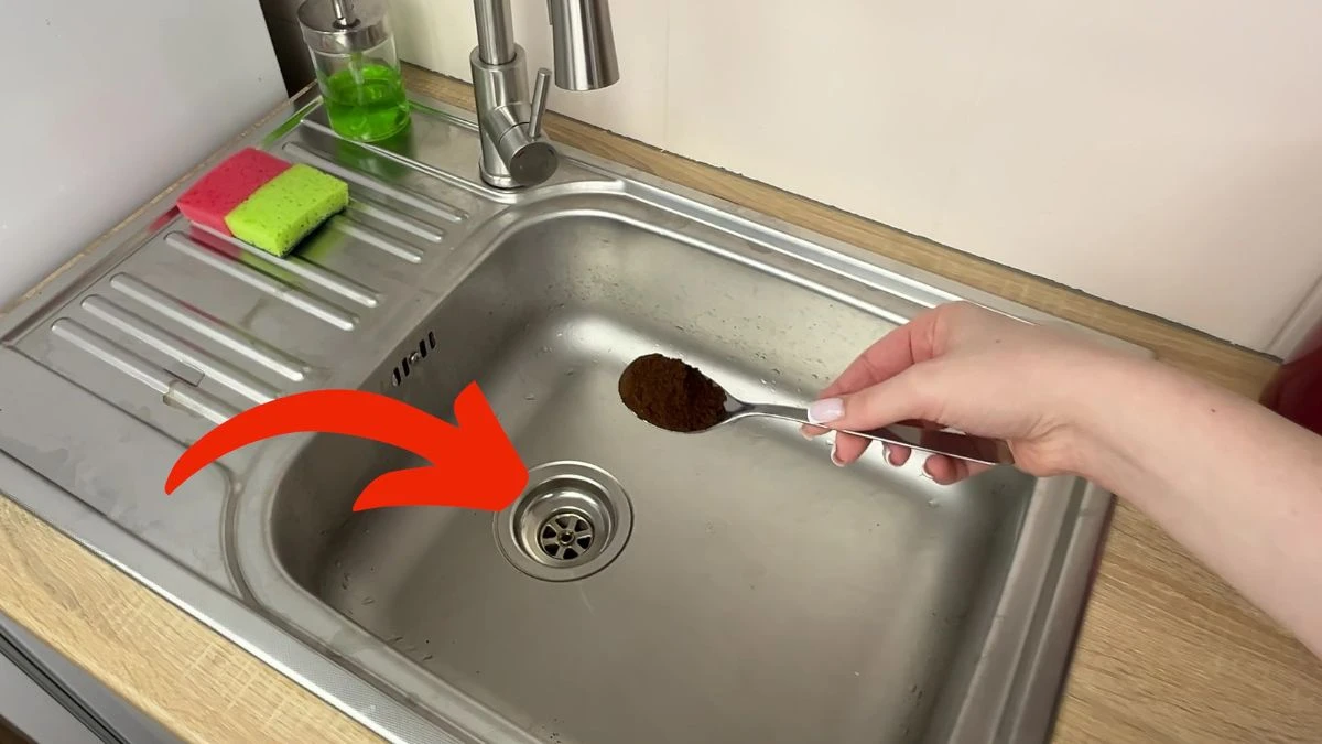 Jak pozbyć się brzydkiego zapachu ze zlewu?